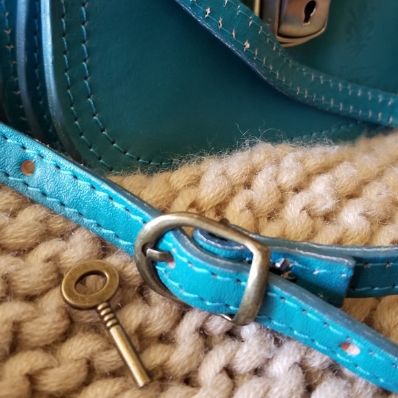 Florence Handbag💙 - Picture 7 of 8